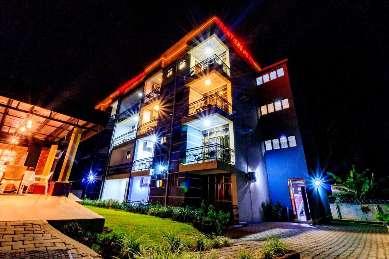 Frontiers Hotel 엔테베 외부 사진
