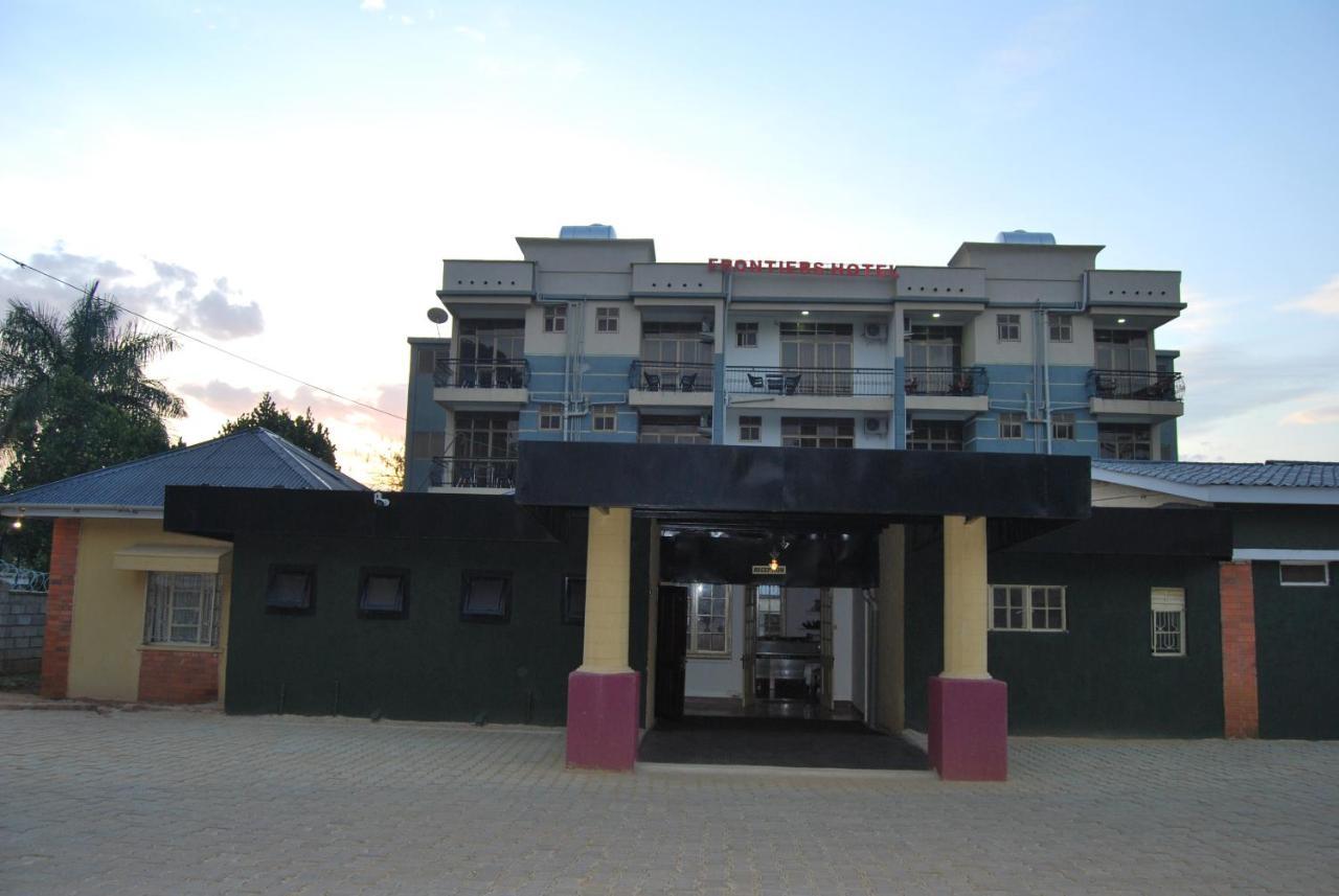Frontiers Hotel 엔테베 외부 사진