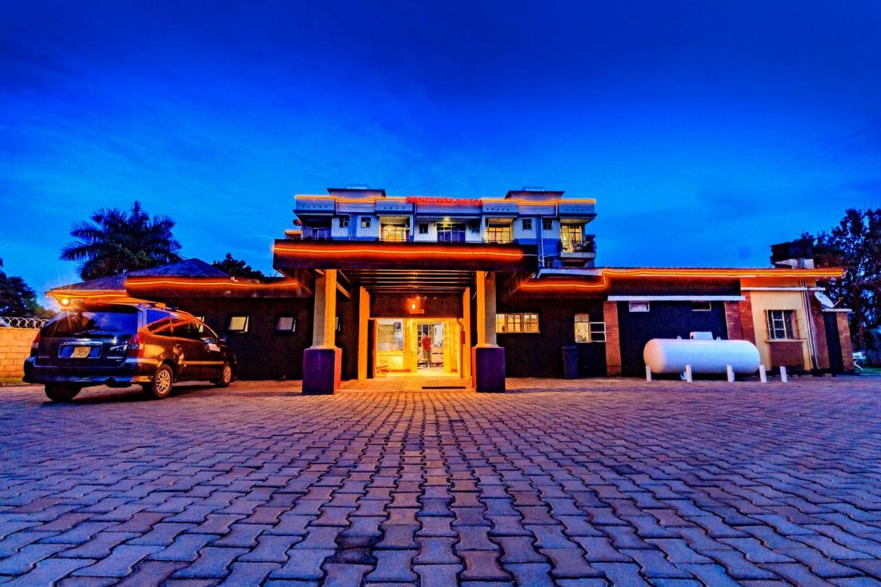 Frontiers Hotel 엔테베 외부 사진